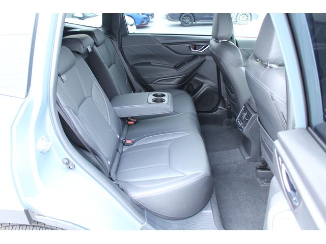 フォレスター ＳＴＩスポーツ　ブラックインテリアセレクション　レザー　２年間走行距離無制限部分保証付き　ワンオーナー　ブラックレザーシート　新世代アイサイト搭載　衝突被害＆後退時被害軽減ブレーキ　後側方警戒＆停止保持システム　スマートリヤビューカメラ　ナビ　３方向カメラ（45枚目）