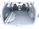 リヤシート全部倒せばこの広さ!!段差も少なく、車中泊にも対応できます。