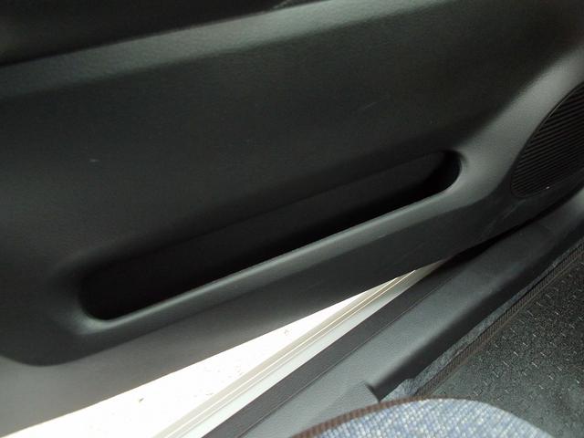 アルト L オーディオレス キーレスエントリー 衝突被害軽減ブレーキ オーディオレス キーレスエントリー 衝突被害軽減ブレーキ 後退時ブレーキサポート SRSサイドエアバッグ SRSカーテンエアバッグ シートヒーター 車両走行安定補助システム アイドリングストップ(47枚目)