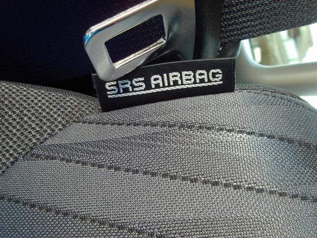 ソリオ Ｇ　オーディオレス　両側Ｓドア　キーレスプッシュスタート　オーディオレス　両側スライドドア　キーレスプッシュスタート　ウォークスルー　衝突被害軽減ブレーキ　後退時ブレーキサポート　ＳＲＳサイドエアバッグ　ＳＲＳカーテンエアバッグ　フルオートエアコン（15枚目）