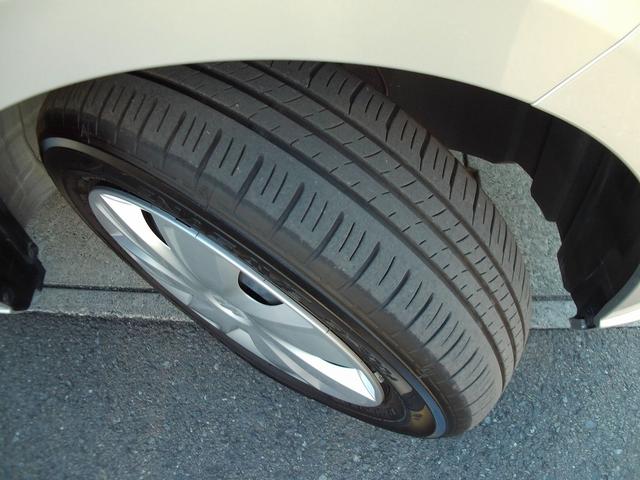 ソリオ Ｇ　オーディオレス　両側Ｓドア　キーレスプッシュスタート　オーディオレス　両側スライドドア　キーレスプッシュスタート　ウォークスルー　衝突被害軽減ブレーキ　後退時ブレーキサポート　ＳＲＳサイドエアバッグ　ＳＲＳカーテンエアバッグ　フルオートエアコン（27枚目）