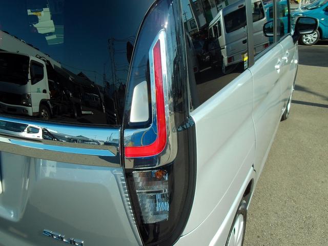 ソリオ Ｇ　オーディオレス　両側Ｓドア　キーレスプッシュスタート　オーディオレス　両側スライドドア　キーレスプッシュスタート　ウォークスルー　衝突被害軽減ブレーキ　後退時ブレーキサポート　ＳＲＳサイドエアバッグ　ＳＲＳカーテンエアバッグ　フルオートエアコン（32枚目）