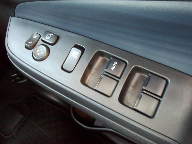 ソリオ Ｇ　オーディオレス　両側Ｓドア　キーレスプッシュスタート　オーディオレス　両側スライドドア　キーレスプッシュスタート　ウォークスルー　衝突被害軽減ブレーキ　後退時ブレーキサポート　ＳＲＳサイドエアバッグ　ＳＲＳカーテンエアバッグ　フルオートエアコン（47枚目）