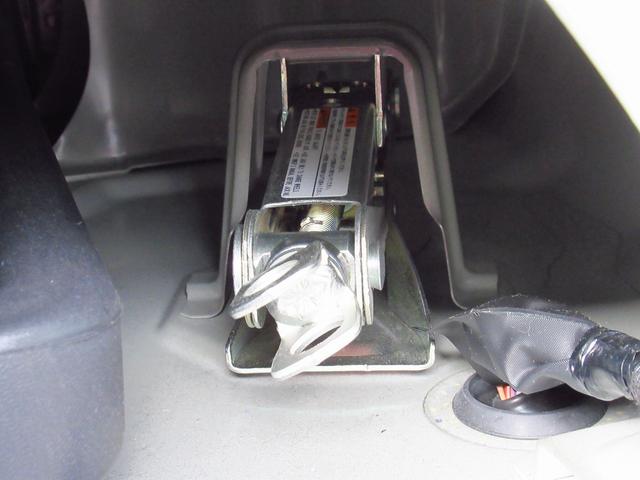 エブリイワゴン ＰＺターボスペシャル　ハイルーフ　４ＷＤ　４速ＡＴ　Ｍナビ　メモリーナビ　バックアイカメラ　両側電動スライドドア　ドライブレコーダー　ＥＴＣ２．０　ディスチャージヘッドランプ　キーレスプッシュスタート　衝突被害軽減ブレーキ　後退時ブレーキサポート　シートヒータ（66枚目）