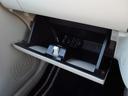 助手席下部の収納です☆開閉できるデザインです☆