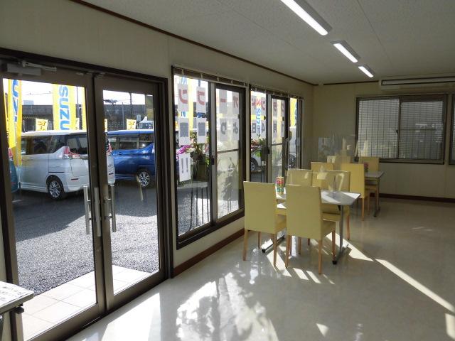 L 当社指定ナビ5万円引 デュアルセンサーブレーキサポート 後退時ブレーキサポート オートライトシステム 電動格納式リモコンドアミラー マニュアルエアコン キーレスエントリー(44枚目)