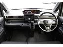 ＨＹＢＲＩＤ　ＦＸ　ＦＭ／ＡＭラジオ付ＣＤ　フルオートエアコン　電動格納式リモコンドアミラー　ＥＳＰ　運転席シートヒーター　衝突被害軽減ブレーキ　後退時ブレーキサポート（9枚目）