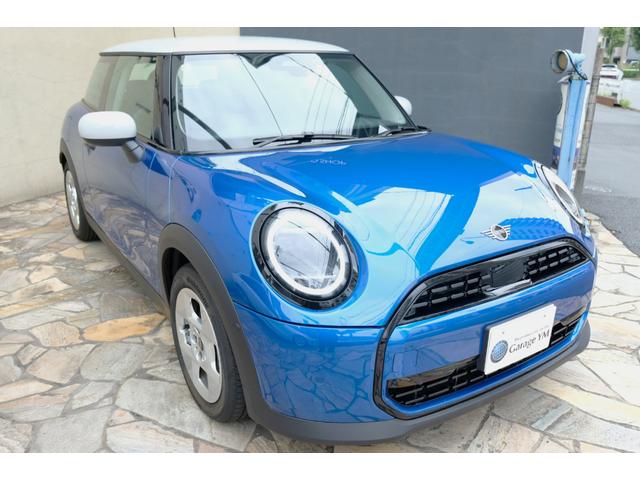 ＭＩＮＩ クーパーＣ　クラシック・トリム　３ドア　ＤＣＴ　ステアリングヒーター・シートヒーター・ドライビングアシストプラス・パーキングアシスト・ＨＵＤ・ＡＲビュー（4枚目）