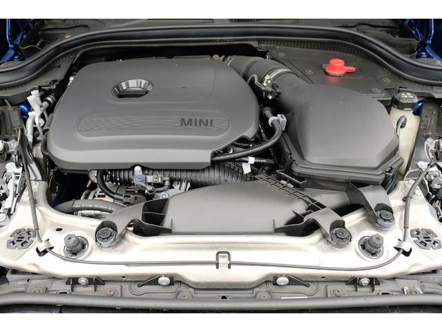 ＭＩＮＩ クーパーＣ　クラシック・トリム　３ドア　ＤＣＴ　ステアリングヒーター・シートヒーター・ドライビングアシストプラス・パーキングアシスト・ＨＵＤ・ＡＲビュー（21枚目）