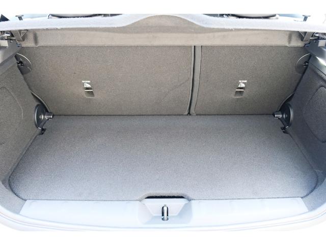 ＭＩＮＩ クーパーＳ　３ドア　ＤＣＴ　クラシックトリム・コンビシート・１７インチＡＷ・ステアリングヒーター・シートヒーター・ドライビングアシストプラス・パーキングアシストプラス・ＨＵＤ・ＡＲビュー（18枚目）