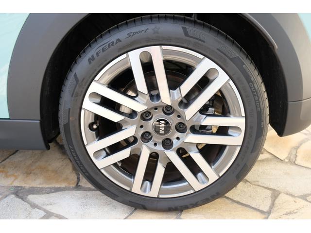 ＭＩＮＩ クーパーＳ　３ドア　ＤＣＴ　クラシックトリム・コンビシート・１７インチＡＷ・ステアリングヒーター・シートヒーター・ドライビングアシストプラス・パーキングアシストプラス・ＨＵＤ・ＡＲビュー（22枚目）