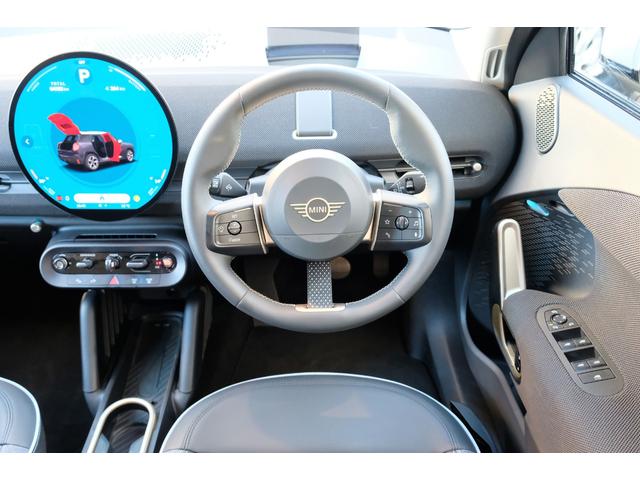 ＭＩＮＩ エースマンＳＥ　クラシック・トリム　コンビシート・シートヒーター・ステアリングヒーター・１８インチＡＷ・ドライビングアシストプラス・パーキングアシストプラス・ＨＵＤ・ＡＲビュー（15枚目）