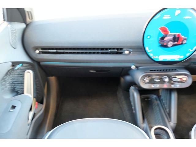 ＭＩＮＩ エースマンＳＥ　クラシック・トリム　コンビシート・シートヒーター・ステアリングヒーター・１８インチＡＷ・ドライビングアシストプラス・パーキングアシストプラス・ＨＵＤ・ＡＲビュー（16枚目）