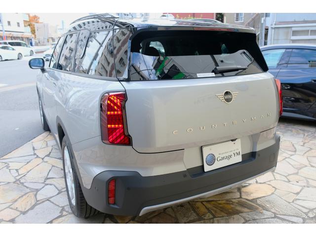 ＭＩＮＩ カントリーマンＣ　クラシック・トリム　ＤＣＴ・Ｍパッケージ（プライバシーガラス・運転席アクティブシート・パワーシート・インテリアカメラ・Ｈａｒｍａｎ／ｋａｒｄｏｎ）・１８ＡＷ・Ｄアシプロ・Ｐアシプラス・ステアヒーター・ＨＵＤ・ＡＲビュー（7枚目）