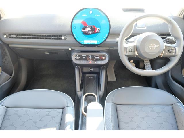 ＭＩＮＩ エースマンＥ　クラシック・トリム　コンビシート・シートヒーター・ステアリングヒーター・ドライビングアシスト・パーキングアシストプラス・ＨＵＤ・ＡＲビュー（10枚目）