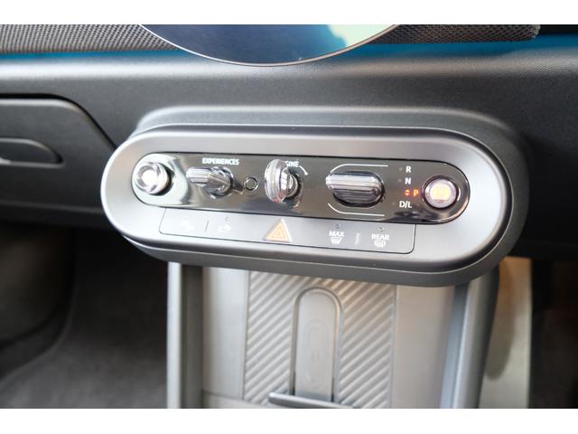 ＭＩＮＩ クーパーＣ　クラシック・トリム　３ドア　ＤＣＴ　コンビシート　１７インチＡＷ　シートヒーター　ステアリングヒーター　ドライビングアシストプラス　パーキングアシスト　ＨＵＤ　ＡＲビュー（19枚目）