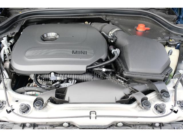 ＭＩＮＩ クーパーＣ　クラシック・トリム　３ドア　ＤＣＴ　コンビシート　１７インチＡＷ　シートヒーター　ステアリングヒーター　ドライビングアシストプラス　パーキングアシスト　ＨＵＤ　ＡＲビュー（22枚目）