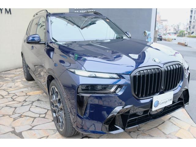 Ｘ７ ｘＤｒｉｖｅ　４０ｄ　Ｍスポーツ　タルトゥーフォレザー・コンフォートシート・クライメートシート・マッサージシート・前後シートヒーター・スカイラウンジパノラマルーフ・２列目コンフォートシート（６シーター）・ＭスポーツプロＰ（4枚目）