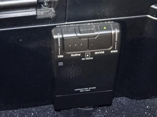 プログレス メタル アンド レザーパッケージ ターボ 衝突軽減S メーカーナビ フルセグ 全周囲カメラ ドライブレコーダー パワーバックドア(5枚目)