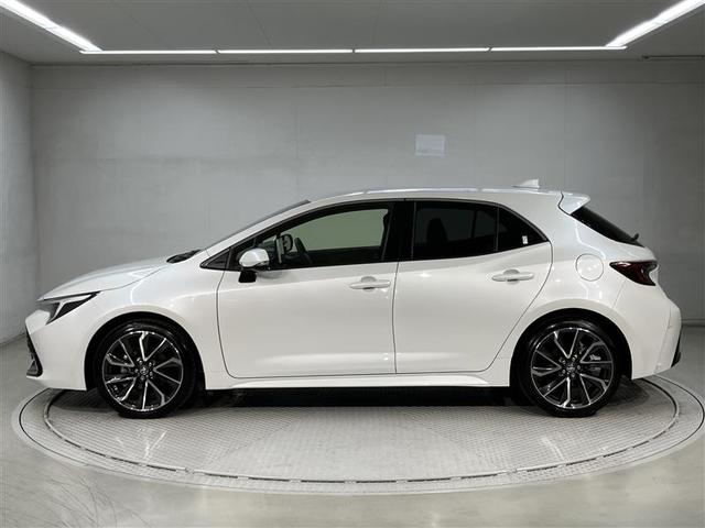 カローラスポーツ ハイブリッドＧ　Ｚ　当社試乗車　走行３４０６キロ　純正大型メモリーナビ　バックモニタ－　ドラレコ　ＥＴＣ２．０　シートヒーター　ＵＳＢ端子　ＡＣ１００電源　ＬＥＤヘッドライト　オートクルーズ　ＬＳＤ　新車保証継承整備（2枚目）