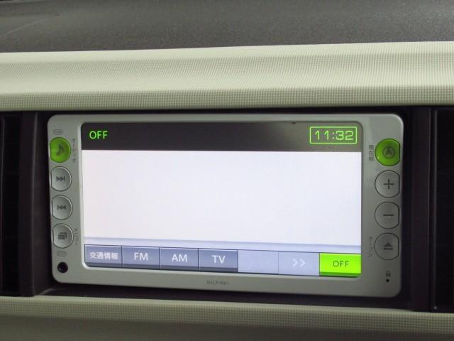 パッソ Ｘ　運転席助手席エアバック　メモリーナビゲーション　横滑り防止機能　エアコン　キーレス　リアカメラ　ＡＢＳ　パワーウィンドウ　パワーステアリング　ナビＴＶ　ワンセグＴＶ　運転席エアバック（9枚目）