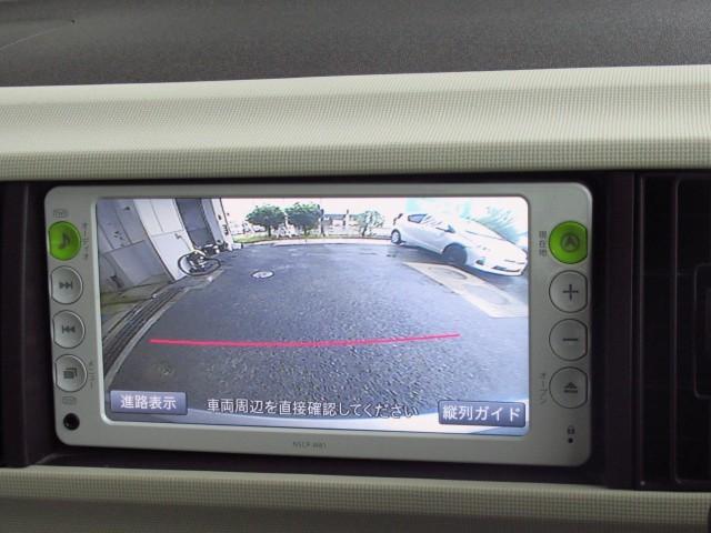 パッソ Ｘ　運転席助手席エアバック　メモリーナビゲーション　横滑り防止機能　エアコン　キーレス　リアカメラ　ＡＢＳ　パワーウィンドウ　パワーステアリング　ナビＴＶ　ワンセグＴＶ　運転席エアバック（10枚目）