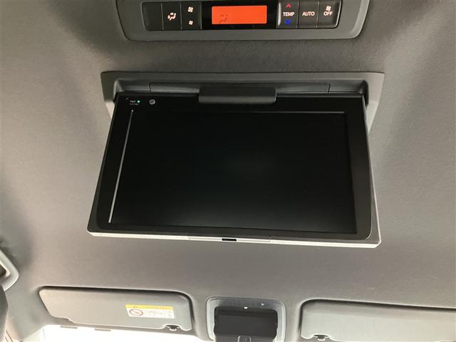 ヴォクシー ＺＳ　煌ＩＩＩ　プリクラッシュ　スマートキ　アイスト　ＤＶＤ再生機能　横滑り防止装置　ナビＴＶ　アルミ　三列シート　盗難防止　オートエアコン　キーレス　ＥＴＣ装備　パワステ　メモリナビ　クルコン　ＬＥＤヘッドライト（8枚目）