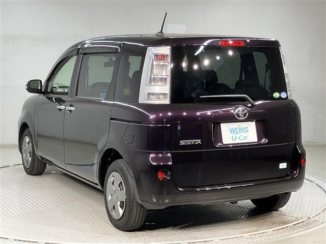 シエンタ ＤＩＣＥリミテッド　キーレスエントリーキー　ナビＴＶ　運転席エアバッグ　バックモニタ－　ワンセグテレビ　ＥＴＣ車載器　ＤＶＤ再生　Ｗエアバック　ミュージックプレイヤー接続可　メモリーナビ　三列シート　パワーウインドウ（4枚目）