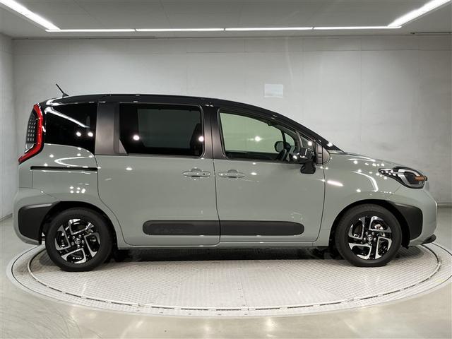 シエンタ Z W電動ドア イモビ クルーズC LEDヘッドランプ アルミ ETC Sキー 元試乗車 横滑り防止機能 メモリーナビ パワーウィンドウ エアバック ABS ドラレコ カーテンエアバック ウォークスルー(3枚目)