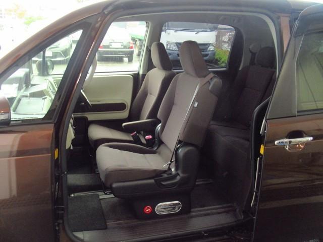 ポルテ Ｇ　Ｄレコ　リアカメラ　地デジ　左ＰＳＤ　横滑り防止　ナビ・ＴＶ　ＥＴＣ車載器　ＡＢＳ搭載車　アルミホイール　ＡＣ　メモリーナビゲーション　ＷエアＢ　スマートエントリー　ＤＶＤ再生可　盗難防止装置（23枚目）