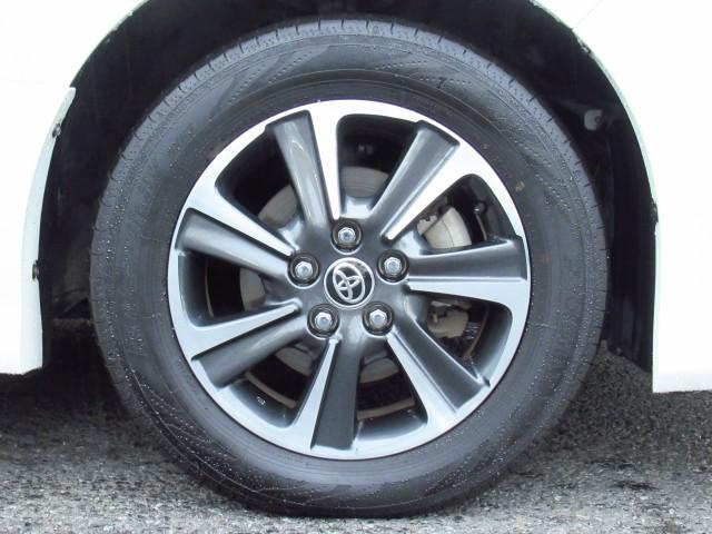 ヴォクシー ZS 煌III プリクラッシュ スマートキ アイスト DVD再生機能 横滑り防止装置 ナビTV アルミ 三列シート 盗難防止 オートエアコン キーレス ETC装備 パワステ メモリナビ クルコン LEDヘッドライト(27枚目)