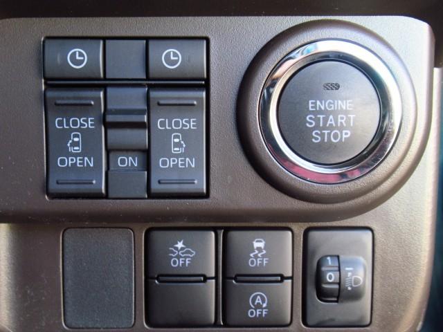 ルーミー G 追突軽減ブレーキ パワステ Aストップ LEDライト Rカメラ 記録簿付 横滑り防止システム ウォークスルー エアバック セキュリティーアラーム パワーウィンドウ 運転席助手席エアバック ナビ&TV(16枚目)