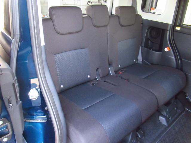 ルーミー G 追突軽減ブレーキ パワステ Aストップ LEDライト Rカメラ 記録簿付 横滑り防止システム ウォークスルー エアバック セキュリティーアラーム パワーウィンドウ 運転席助手席エアバック ナビ&TV(20枚目)