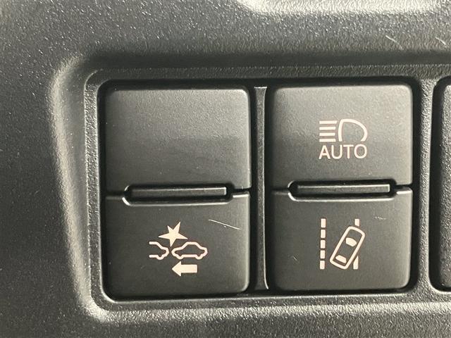 ヴォクシー ZS 煌II スマートキー・プッシュスタート バックガイドモニター セキュリティアラーム 両側パワスラドア 1オーナー ETC車載器 地デジテレビ VSC LEDライト 助手席エアバック キーレスエントリー AC(11枚目)