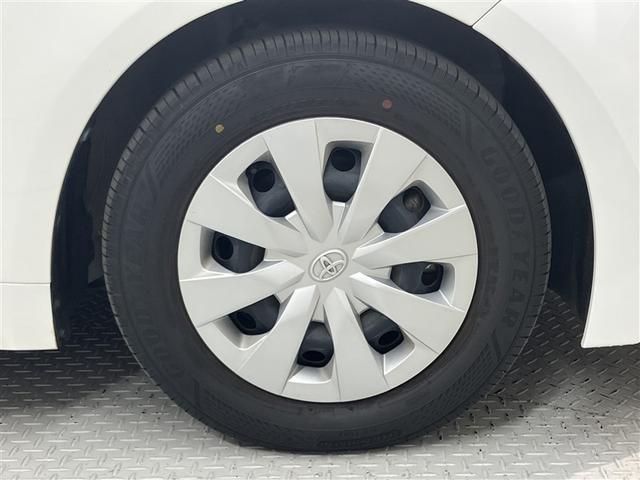 カローラ ハイブリッド　Ｇ－Ｘ　ＴＳＳ　Ｂカメラ　クルーズコントロール　エアバッグ　ドライブレコーダー　スマートキー　キーレス　ＬＥＤライト　ナビ　ＥＴＣ　ミュージックプレイヤー接続可　メモリーナビ　横滑り防止装置　盗難防止システム（18枚目）