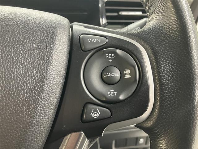 ステップワゴンスパーダ スパーダ　ホンダセンシング　ＡＷ　盗難防止　助手席エアバッグ　Ｗパワスラ　メモリナビ　記録簿有　地デジ　サイドエアバッグ　ＬＥＤライト　横滑り防止システム　オートエアコン　リアカメラ　ナビ＆ＴＶ　三列シート　アイドリングＳ（11枚目）