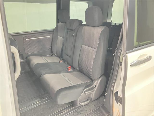 ステップワゴンスパーダ スパーダ　ホンダセンシング　ＡＷ　盗難防止　助手席エアバッグ　Ｗパワスラ　メモリナビ　記録簿有　地デジ　サイドエアバッグ　ＬＥＤライト　横滑り防止システム　オートエアコン　リアカメラ　ナビ＆ＴＶ　三列シート　アイドリングＳ（15枚目）