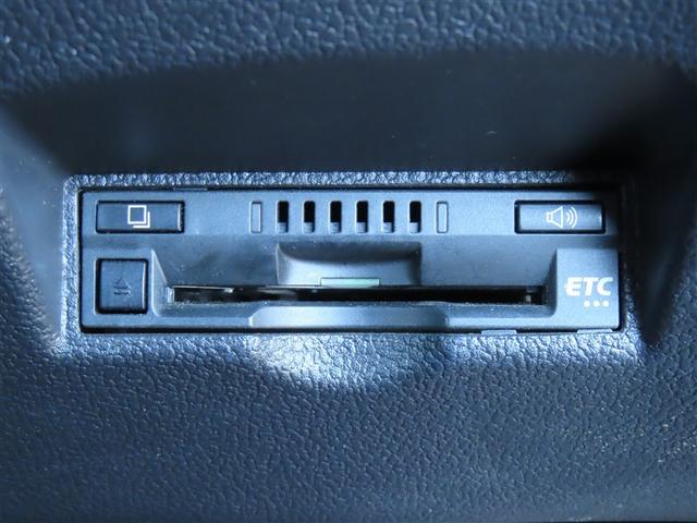 プリウス Ａ　衝突軽減ブレーキシステム　Ｂモニタ　記録簿有　ＬＥＤヘッド　クルーズコントロール　セキュリティー　スマートキー　パワーステアリング　ＥＴＣ　１オーナー　アルミホイル　オートエアコン　ＳＲＳ　ＡＢＳ（12枚目）