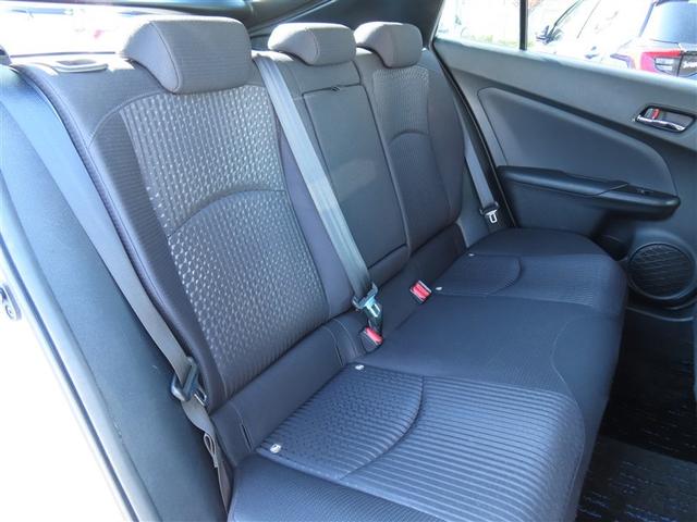 プリウス Ａ　衝突軽減ブレーキシステム　Ｂモニタ　記録簿有　ＬＥＤヘッド　クルーズコントロール　セキュリティー　スマートキー　パワーステアリング　ＥＴＣ　１オーナー　アルミホイル　オートエアコン　ＳＲＳ　ＡＢＳ（19枚目）