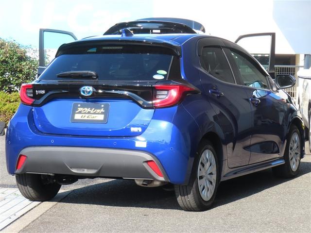 ヤリス ハイブリッドZ PCS 地デジ Bカメラ LEDランプ スマキー ETC付き メディアプレイヤー接続 ナビTV VSC パワステ 1オナ車 クルコン カーテンエアバック キーフリー ABS イモビ エアコン(3枚目)