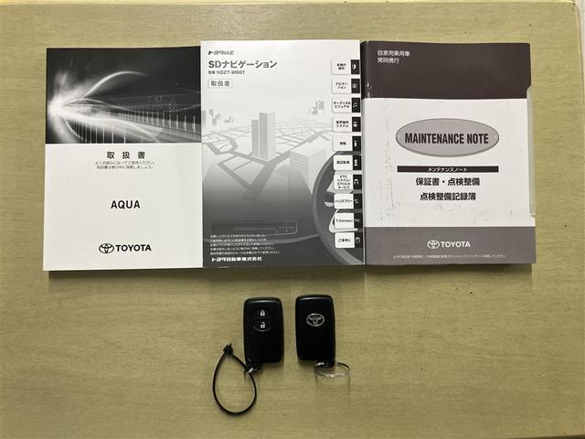 アクア Ｓ　スマートキープッシュスタート　キーレスエントリ　ＬＥＤヘッドライト　ドラレコ付　フルセグ地デジ　イモビ　ナビ＆ＴＶ　ワンオーナー車　オートエアコン　デュアルエアバック　ＥＳＣ　Ｂカメラ　ＡＵＸ端子（18枚目）