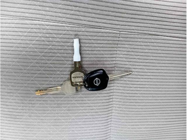 デイズ Ｊ　衝突被害軽減システム　キーレスエントリー　ベンチシート　ＣＶＴ　ＡＢＳ　ＥＳＣ　ＣＤ　ミュージックプレイヤー接続可　衝突安全ボディ　エアコン　パワーステアリング　パワーウィンドウ（3枚目）