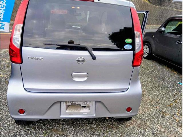 デイズ Ｊ　衝突被害軽減システム　キーレスエントリー　ベンチシート　ＣＶＴ　ＡＢＳ　ＥＳＣ　ＣＤ　ミュージックプレイヤー接続可　衝突安全ボディ　エアコン　パワーステアリング　パワーウィンドウ（8枚目）