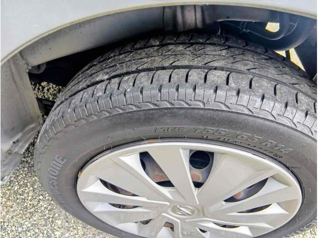 デイズ Ｊ　衝突被害軽減システム　キーレスエントリー　ベンチシート　ＣＶＴ　ＡＢＳ　ＥＳＣ　ＣＤ　ミュージックプレイヤー接続可　衝突安全ボディ　エアコン　パワーステアリング　パワーウィンドウ（11枚目）