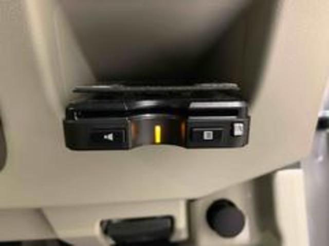 ムーヴ Ｘ　ＳＡＩＩＩ　サポカーＳワイド適合　ステアリングスイッチ　オートエアコン　Ｐスタート　運転席シートヒーター　アイドリングストップ　横滑り防止機能　誤発進抑制機能　オートハイビーム　コーナーセンサー　キーフリー（18枚目）