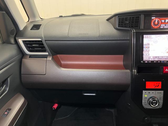 トール Ｇターボ　ＳＡＩＩ　スマアシ　パノラマモニター対応　両側オートスライドドア　ステアリングスイッチ　クルーズコントロール　Ｐスタート　アイドリングストップ　ＥＴＣ　キーフリー（11枚目）