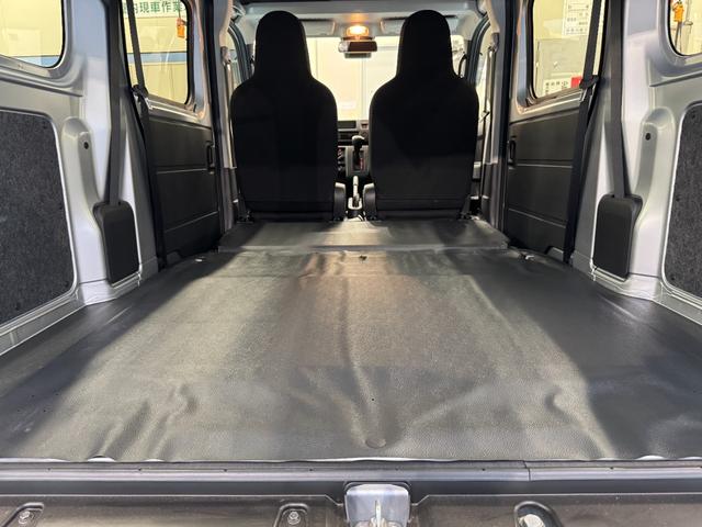 ハイゼットカーゴ DX サポカーSワイド適合 ラジオ エアコン アクセサリーソケット コーナーセンサー アイドリングストップ 光軸調整ダイヤル 横滑り防止機能 誤発進抑制機能 パワーウインドウ キーレス(10枚目)