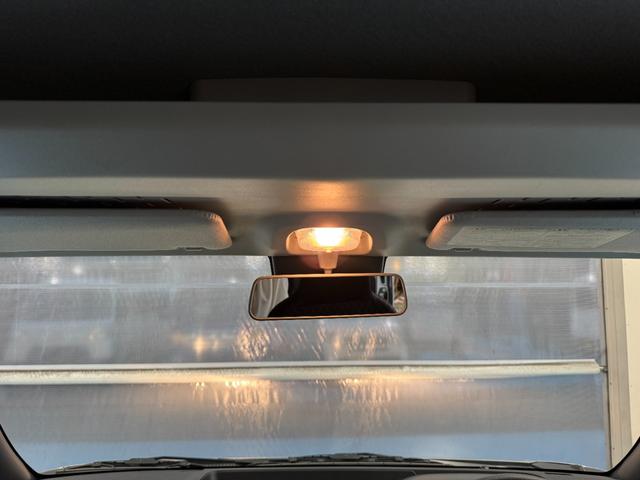 ハイゼットカーゴ DX サポカーSワイド適合 ラジオ エアコン アクセサリーソケット コーナーセンサー アイドリングストップ 光軸調整ダイヤル 横滑り防止機能 誤発進抑制機能 パワーウインドウ キーレス(21枚目)