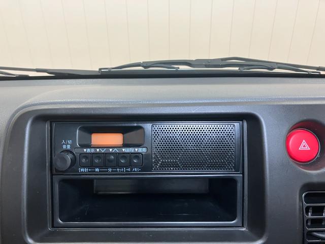 ハイゼットトラック エアコン・パワステ　スペシャル　５段マニュアルシフト　三方開　ゴムマット　ラジオ　エアコン　パワーステアリング　光軸調整ダイヤル（12枚目）