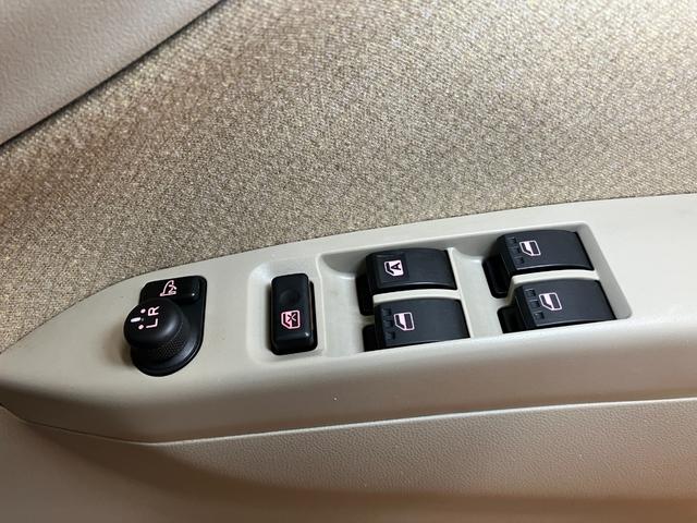 ムーヴ Ｌ　オーディオ　エアコン　電動格納ミラー　パワーウインドウ　光軸調整ダイヤル　キーレス（17枚目）